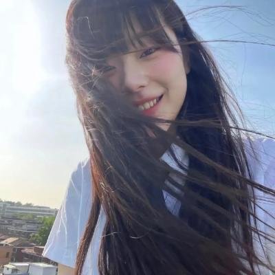 吮拇指的人